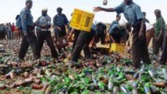 Kano Sharia警察销毁了1975000瓶啤酒