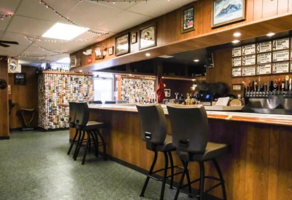 认识拉斯维加斯最好的新啤酒吧 现在在市区的盖特威区开业