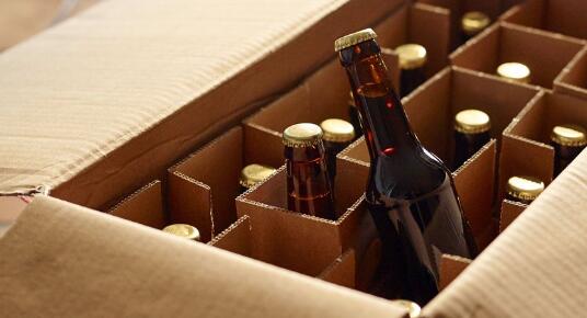 2013年获得BeerHawk和Beer52最佳订阅的啤酒和啤酒