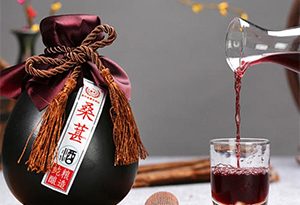 酒知识：一斤桑葚泡几斤白酒？桑葚酒的配方