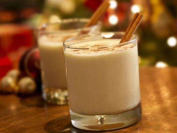 酒知识：圣诞特饮eggnog蛋奶酒，曾是英国人的高级饮品但真心喝不惯
