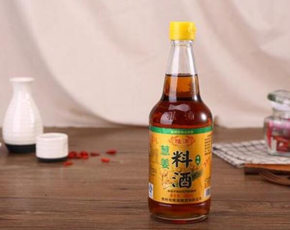 酒知识：黄酒可以代替料酒吗，可以暂时代替但效果不好且成本高