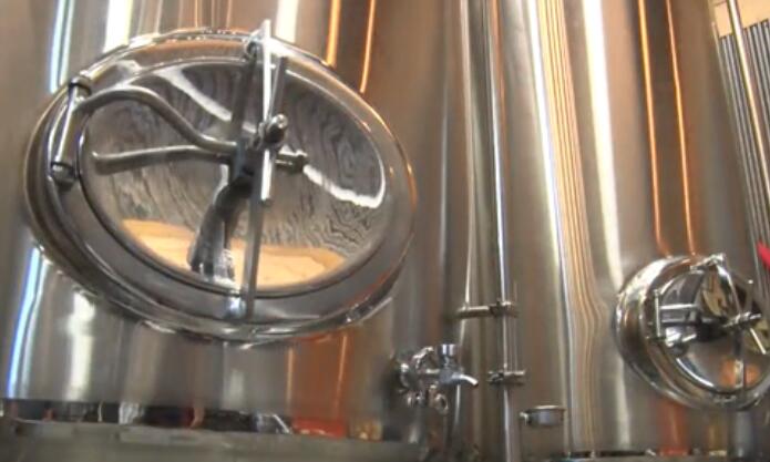是时候酿造一些啤酒了 新啤酒厂在格林布赖尔县开业