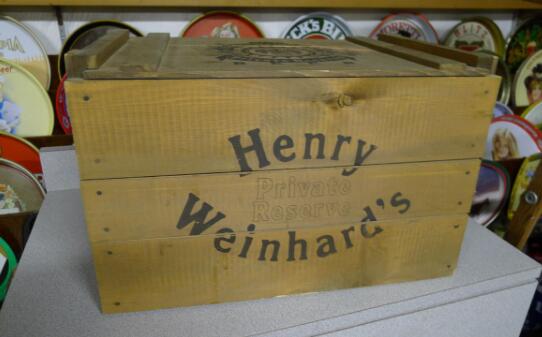 被誉为俄勒冈州原创精酿啤酒的Henry Weinhard's Private Reserve即将停产