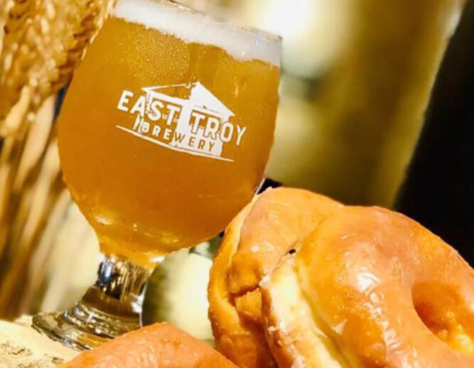 East Troy以Grebe的油条为灵感酿造第二款啤酒