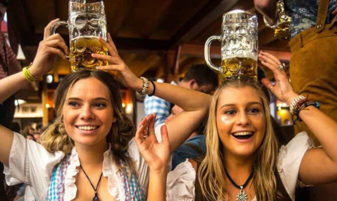 今年秋天的慕尼黑啤酒节将以啤酒为动力的庆祝活动带到圣彼得