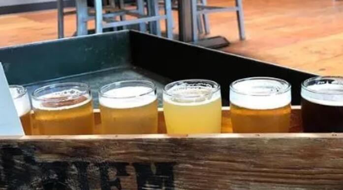 旅游杂志称胡德河是美国20个最佳啤酒小镇之一