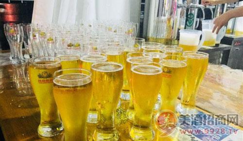 第28届北京国际燕京啤酒文化节喝
