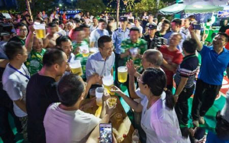 啤酒动态：15日杭州建德市第六届青岛啤酒节开幕