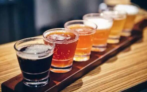 啤酒百科：国产品牌啤酒涨价近二成 高端啤酒增长达160%