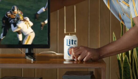 Miller Lite推出内置电视天线的啤酒罐